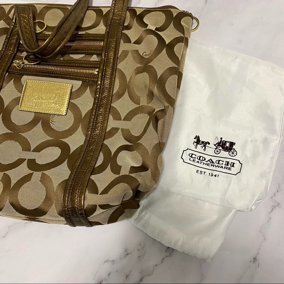 Coach Shoulder Tote Bag - Picture 1 of 6